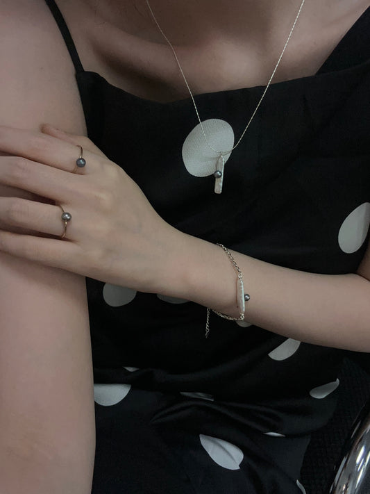 Tahitan Balck Pearl Ring in 14K Gold Filled