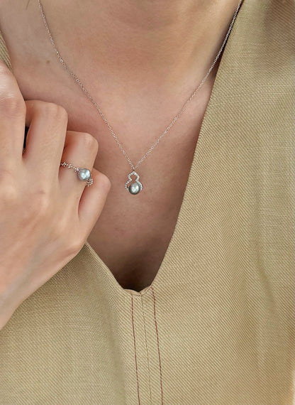 Silver Blue Pearl RIng in Sterling Silver Chain