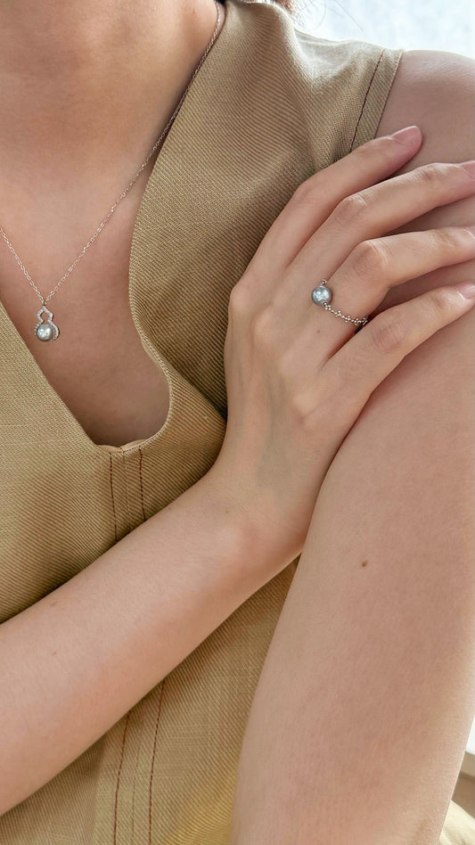 Silver Blue Pearl RIng in Sterling Silver Chain