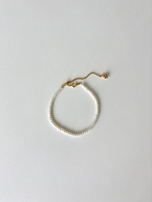 Isla Micro Pearl Bracelet