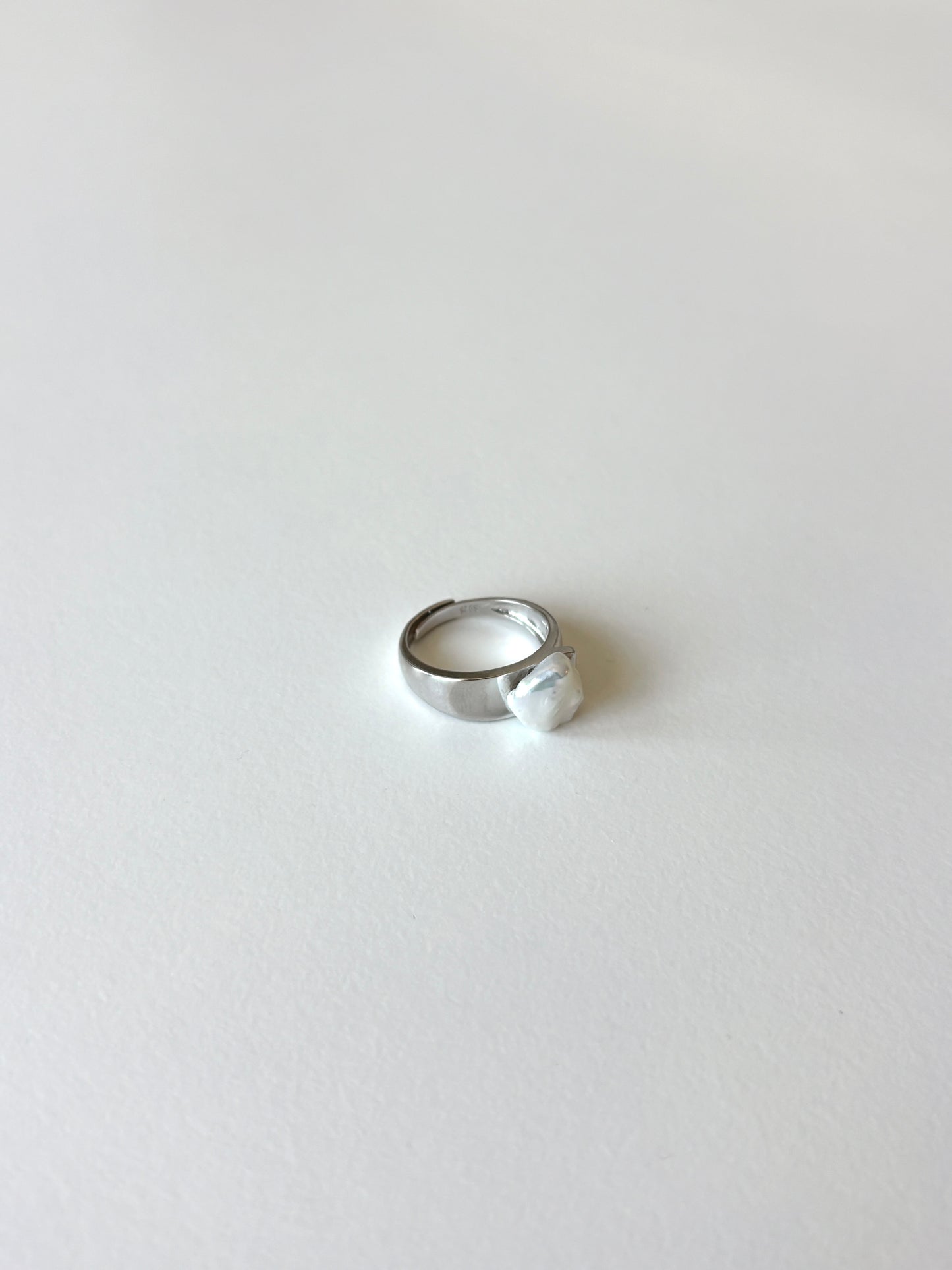 Isla Keshi Pearl Ring