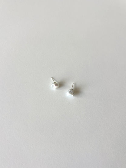 Isla Keshi Pearl Studs