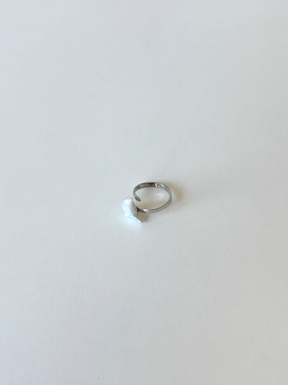 Moonbeam Pearl Ring