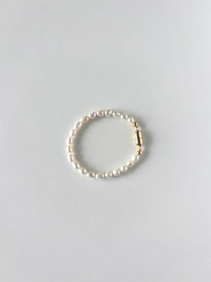Organic Pearl Bracelet