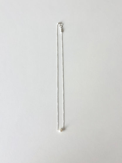 Isla Pearl Necklace