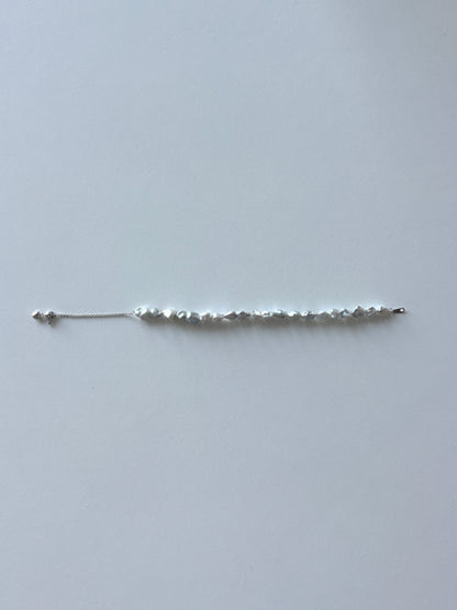 Camille Sea Breeze Pearl Bracelet